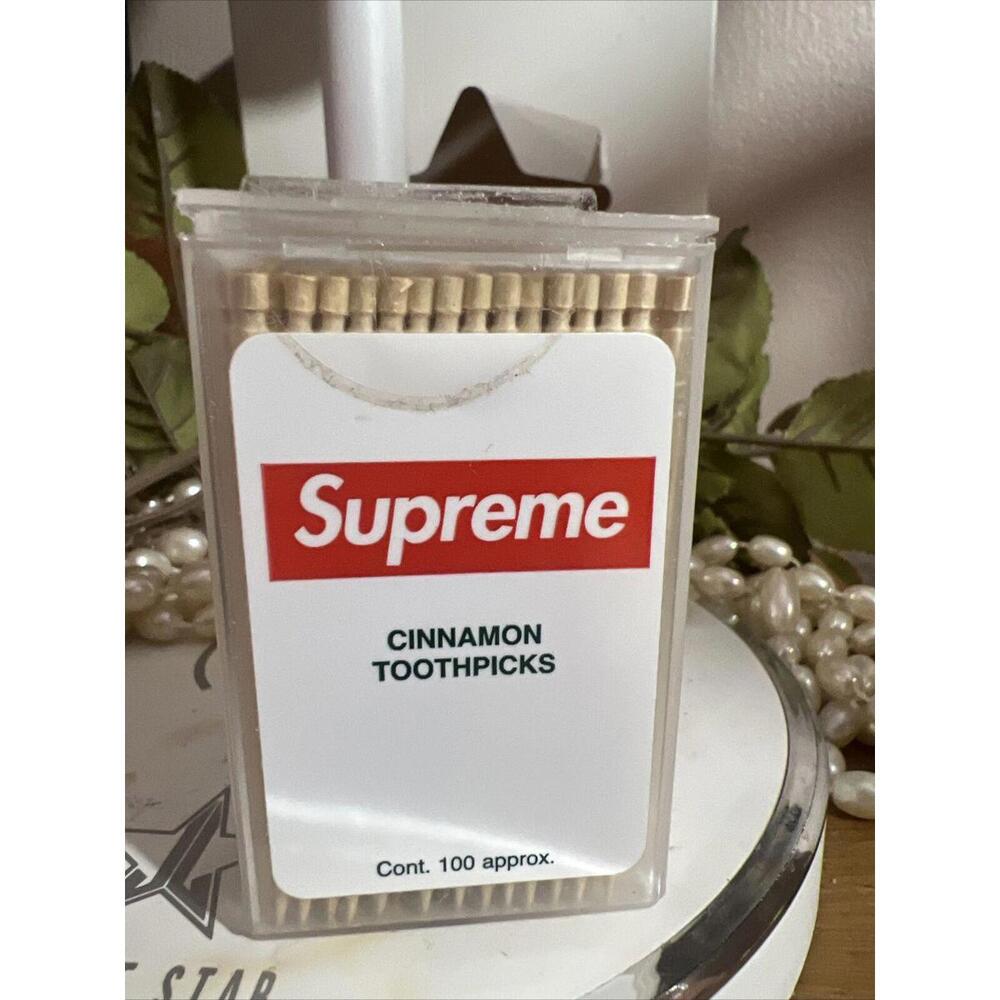 Supreme Cinnamon Toothpicks Unopened